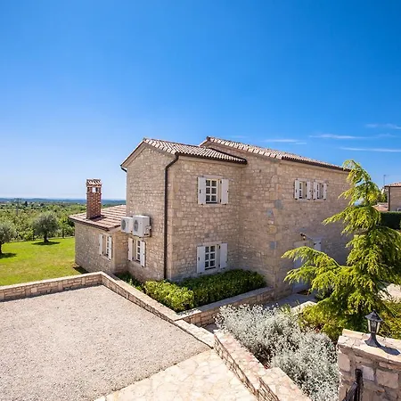 Villa Villas Heraki By Istarski Dvori Sveti Lovrec Pazenaticki