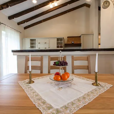 Villa Villas Heraki By Istarski Dvori *