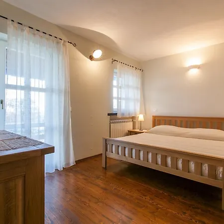 Villa Villas Heraki By Istarski Dvori Sveti Lovrec Pazenaticki